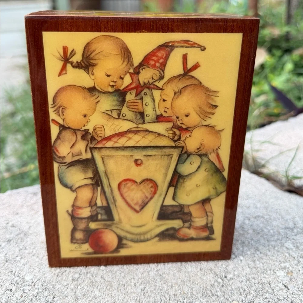 Vintage Hummel Wooden Trinket Jewelry‎ Box • Made in Italy • Collectible Art Lid